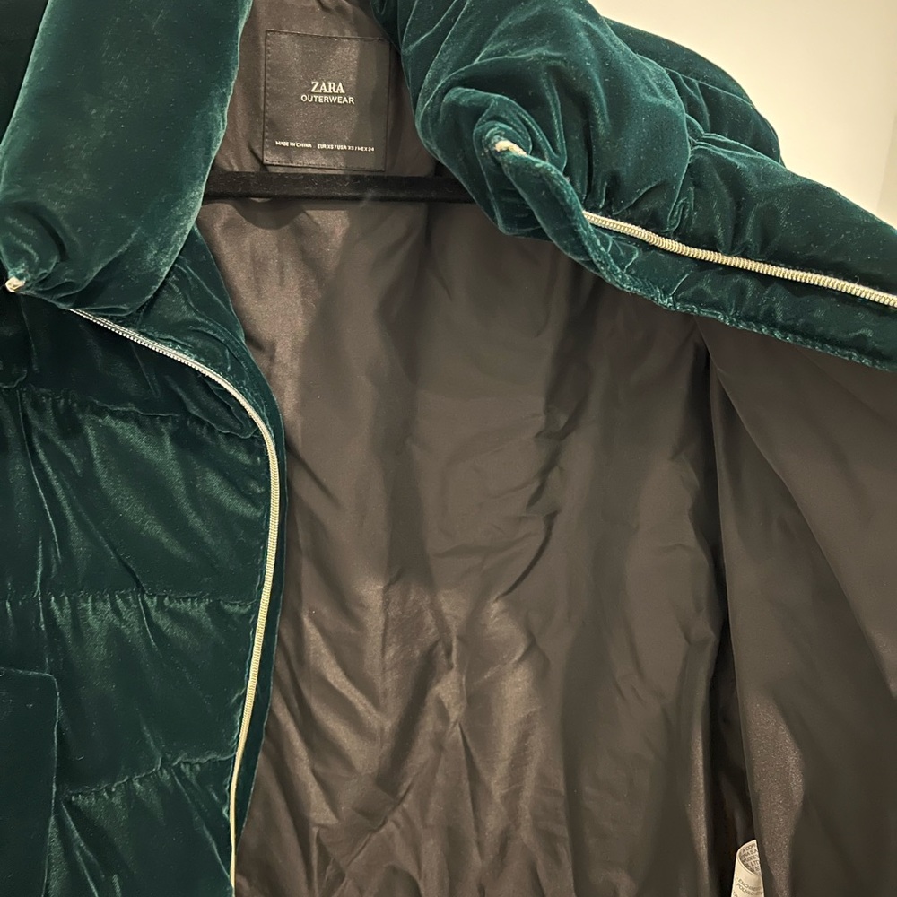 Puffer Jacket - image 6